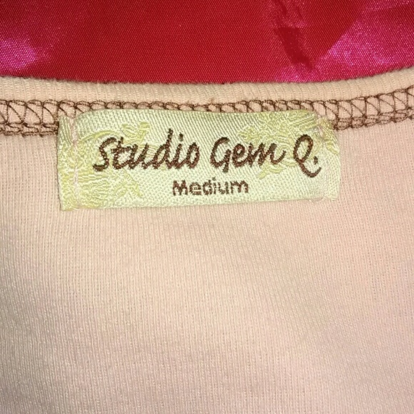 Ladies Set of two Valentine's Shirts - Picture 6 of 8